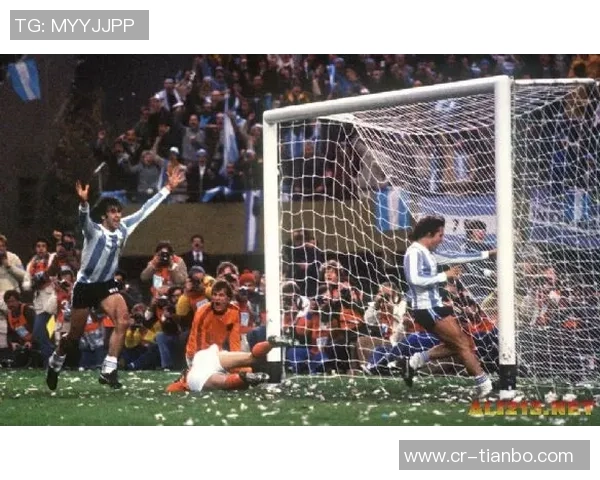 德佩成荷兰国家队历史最佳射手与助攻王双料纪录创下新高 德佩成荷兰国家队历史最佳射手与助攻王双料纪录创下新高