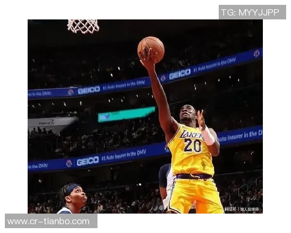 雷迪克分享拼搏精神：即使未上场也能感受到团队的奋斗与标杆力量