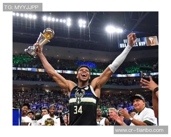 字母哥母亲社媒分享儿子热火球馆旧照引发球迷热议 字母哥母亲社媒分享儿子热火球馆旧照引发球迷热议